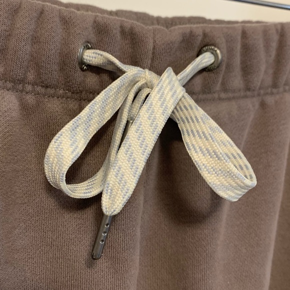 53. Size Large VUORI Brown Jogger Sweatpants - Picture 3 of 5